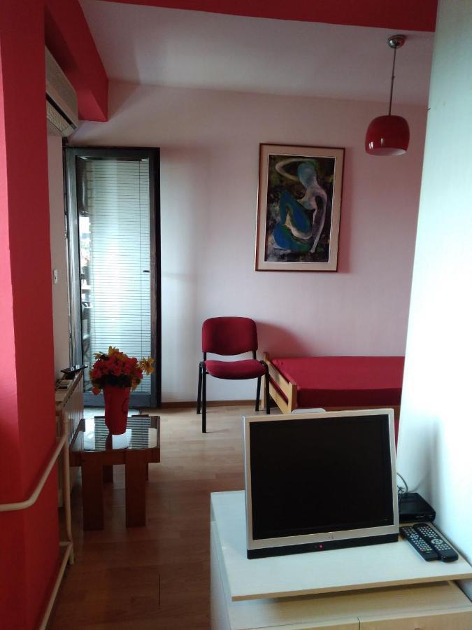 Skopje City Center Red Apartment Eksteriør billede